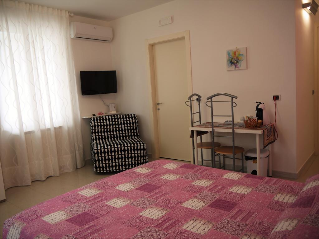 Sweet Dreams Bed and Breakfast Pescara Exteriör bild